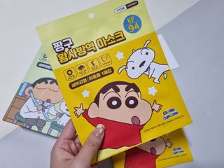 [숨그림]  덴탈마스크 짱구 우리아이 그리고 내가 쓰는 믿을수있는 케릭터 마스크  16종 — 5점을 준 리뷰어가 2021년 11월 올린 사용 사진