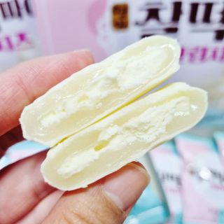 롯데제과 찰떡파이 크림치즈 — 5점을 준 리뷰어가 2021년 5월 올린 사용 사진