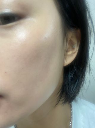 [크리스앤릴리] 내츄럴 글로우 97쿠션 — 5점을 준 리뷰어가 2022년 10월 올린 사용 사진