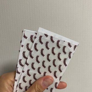에버렐 아크네 클리어 패치 오리지널(40매) + XL(8매) 1세트, 각 1개씩 — 5점을 준 리뷰어가 2022년 5월 올린 사용 사진