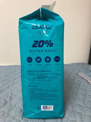 아베크 펫 와이드 프리미엄 중형 애견 강아지 배변 패드 54매 1팩 45g — 5점을 준 리뷰어가 2021년 7월 올린 사용 사진