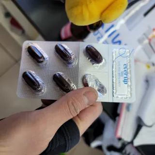 [몸엔용] 에버업 멀티비타민&미네랄, 눈건강 루테인 혈행건강 오메가3, 면역 프로바이오틱스 3종 택1 — 5점을 준 리뷰어가 2022년 4월 올린 사용 사진