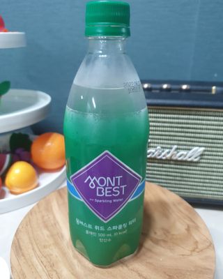 몽베스트 Montbest with Sparkling water Plain 20병 — 5점을 준 리뷰어가 2021년 11월 올린 사용 사진