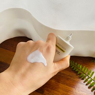 아이레시피 모이스트터치 스포츠 선밀크 50ml (SPF50+ PA+++) — 5점을 준 리뷰어가 2023년 2월 올린 사용 사진