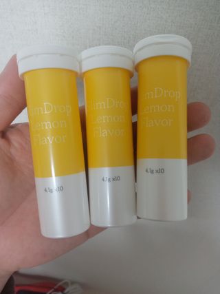 [슬림드랍 레몬맛] 건기식 다이어트 보조제 겸 비타민 — 5점을 준 리뷰어가 2022년 1월 올린 사용 사진