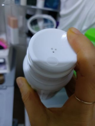 whol 키토클린 200ml - 항균항바이러스 강아지 눈 코 입 귀 세정탈취 고양이 턱드름제거 무향 워터리스 대용량 — 5점을 준 리뷰어가 2023년 2월 올린 사용 사진
