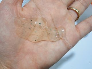 모두발라 마이크로 비타캡슐 탈모샴푸 — 5점을 준 리뷰어가 2021년 12월 올린 사용 사진