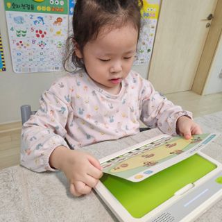 크레타탭 차세대 사고력 유아수학 학습기 페이퍼 태블릿 — 4점을 준 리뷰어가 2023년 12월 올린 사용 사진