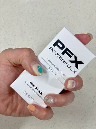 파워풀엑스 나우 / PFX 데오스틱 (언타이틀드 / 블루밍모멘트 / 젠틀브리즈) 1차 [언타이틀드] — 4점을 준 리뷰어가 2024년 6월 올린 사용 사진