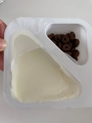 매일바이오 토핑요거트 — 5점을 준 리뷰어가 2021년 5월 올린 사용 사진