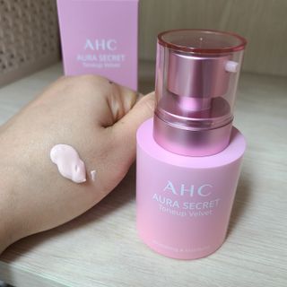 AHC 아우라 시크릿 톤업 벨벳 — 4점을 준 리뷰어가 2021년 4월 올린 사용 사진