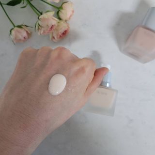 [RMK] 메이크업 베이스 + 리퀴드 파운데이션 — 5점을 준 리뷰어가 2021년 3월 올린 사용 사진