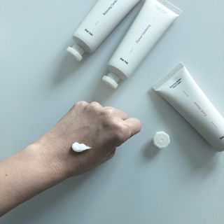 리엔케이 센티드 리페어 핸드크림 SET - 3 fragrance — 5점을 준 리뷰어가 2022년 11월 올린 사용 사진