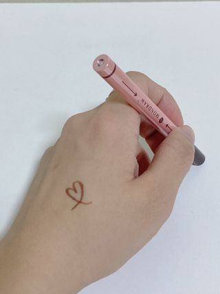 [MONDRAW] 몬드로우 붓펜 아이라이너 — 5점을 준 리뷰어가 2022년 1월 올린 사용 사진