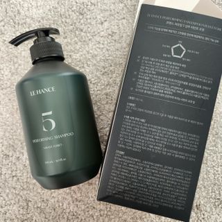 르핸스 퍼포밍 5 샴푸 비반트 포렛/베티버 포그 — 4점을 준 리뷰어가 2023년 2월 올린 사용 사진