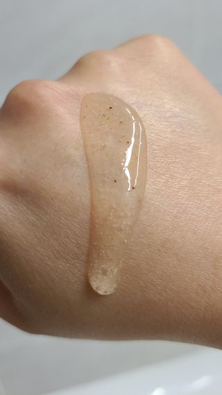 벨먼 내추럴스파 수분광채 스크럽 바디워시 600ml 5종 — 5점을 준 리뷰어가 2022년 5월 올린 사용 사진