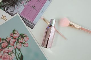 Re:NK 리엔케이 핑크 볼륨 래디언스 컬러크림 — 5점을 준 리뷰어가 2021년 7월 올린 사용 사진