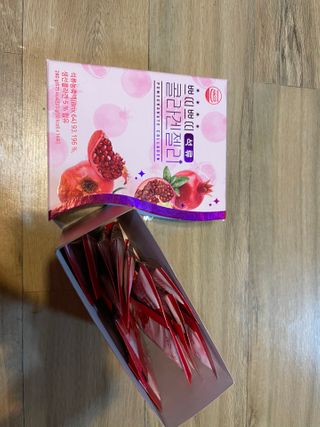 헬스업_쁘띠쁘띠석류콜라겐젤리_20g x 14포 — 5점을 준 리뷰어가 2021년 1월 올린 사용 사진