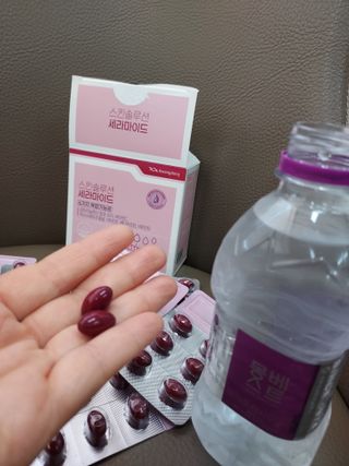 광동생활건강 [다시 쌓는 피부장벽] 광동 스킨솔루션 세라마이드 60캡슐 — 5점을 준 리뷰어가 2023년 6월 올린 사용 사진