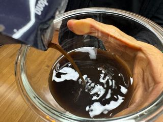 광동생활건강 MF [광동] 바르게 만든 광동 흑염소 진액 70ml * 30포 1박스 — 4.5점을 준 리뷰어가 2024년 5월 올린 사용 사진