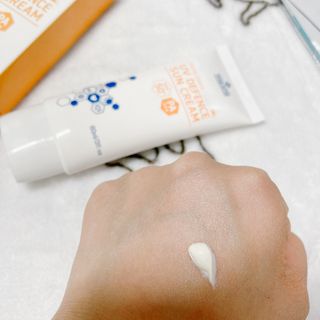 [트리티스] UV 디펜스 선크림 PA+++ / SPF50+  60ml — 4점을 준 리뷰어가 2021년 1월 올린 사용 사진