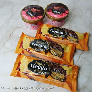 롯데제과 본젤라또 비스킷&바닐라카라멜바, 본젤라또 베리쇼콜라컵 — 5점을 준 리뷰어가 2021년 11월 올린 사용 사진