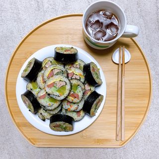 해풀잎 누구나 김밥*1ea [(혼합야채 35g *1ea,  김밥김 (5g, 5ea),  양념간장 (6g, 5ea), 참기름(5g, 2ea)] — 5점을 준 리뷰어가 2022년 8월 올린 사용 사진