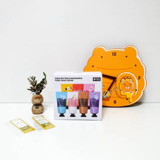 쿤달 BT21 시어버터 앤 마카다미아 퓨어 핸드크림 50ml 7구 기프트 세트 — 5점을 준 리뷰어가 2021년 3월 올린 사용 사진