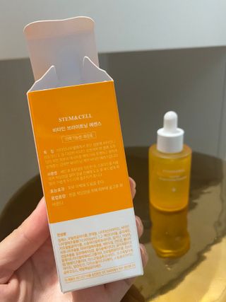 체르엠 스템앤셀 비타민 브라이트닝 에센스 30ml 1개 — 5점을 준 리뷰어가 2022년 1월 올린 사용 사진