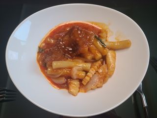 한성기업 무볼레 닭떡볶이+해물떡볶이 2종 세트 — 5점을 준 리뷰어가 2021년 10월 올린 사용 사진