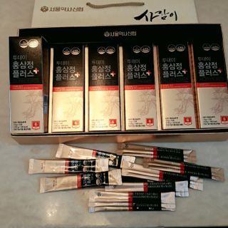 서울약사신협_투데이홍삼정플러스스틱_10g x 60포 — 5점을 준 리뷰어가 2021년 6월 올린 사용 사진