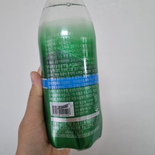 몽베스트 Montbest with Sparkling water Plain 20병 — 5점을 준 리뷰어가 2022년 9월 올린 사용 사진