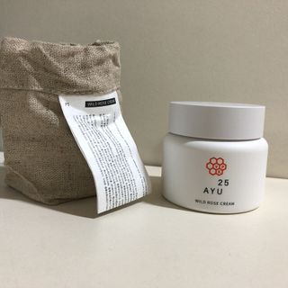 AYU25[아유트웬티파이브]다마스크로즈워터 베이스 천연 수분 촉촉 크림 — 3.5점을 준 리뷰어가 2021년 3월 올린 사용 사진