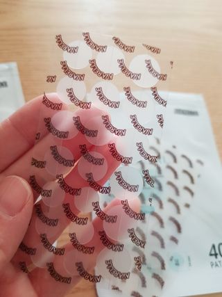 에버렐 아크네 클리어 패치 오리지널(40매) + XL(8매) 1세트, 각 1개씩 — 5점을 준 리뷰어가 2022년 5월 올린 사용 사진