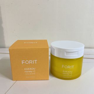 [포잇] 카카두허니씨 미백 톤업패드 190ml 60매 *1개 — 5점을 준 리뷰어가 2023년 1월 올린 사용 사진