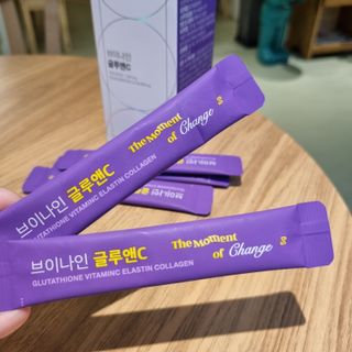 브이나인 글루타치온 비타민C 콜라겐 세라마이드 14포 1BOX — 5점을 준 리뷰어가 2022년 8월 올린 사용 사진