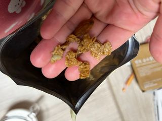 밸런스 다이어트랩 밸다랩 이씨리얼 수제 발아통밀 그래놀라 450g — 5점을 준 리뷰어가 2023년 4월 올린 사용 사진