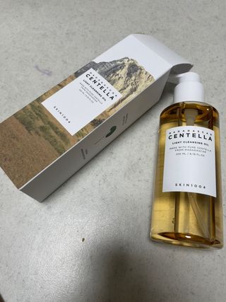 스킨1004 [SKIN1004] 마다가스카르 센텔라 라이트 클렌징 오일 200ml — 5점을 준 리뷰어가 2024년 7월 올린 사용 사진