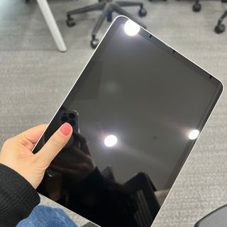 아클리브 Premium 항균 항바이러스 액정 보호필름(iPad) — 5점을 준 리뷰어가 2022년 9월 올린 사용 사진