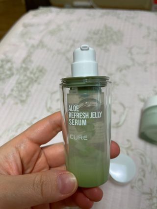 김정문알로에 큐어 큐어 알로에 리프레쉬 젤리 세럼, 큐어 알로에 하이드로 젤리 크림 — 5점을 준 리뷰어가 2021년 3월 올린 사용 사진