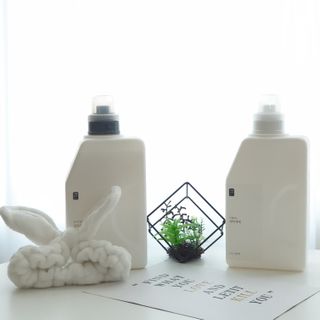 [생활공작소] 섬유유연제 + 세탁세제 1.5L 릴리향 — 5점을 준 리뷰어가 2021년 2월 올린 사용 사진