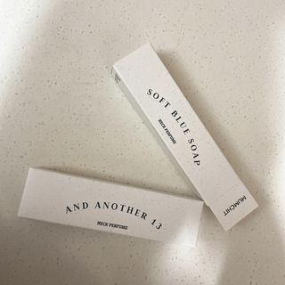 멈칫(MUMCHIT) 넥퍼퓸 NECKPERFUME 2가지 향 — 5점을 준 리뷰어가 2021년 11월 올린 사용 사진