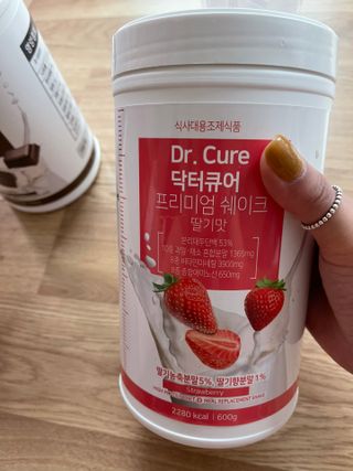 뉴트리션팩토리 닥터큐어 프리미엄쉐이크 다이어트쉐이크 — 4점을 준 리뷰어가 2021년 9월 올린 사용 사진