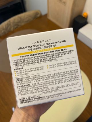 랑벨 비타 에너지 잡티 앰플 패드 65매 (투명하고 밝은 얼굴 광채패드) — 5점을 준 리뷰어가 2022년 6월 올린 사용 사진