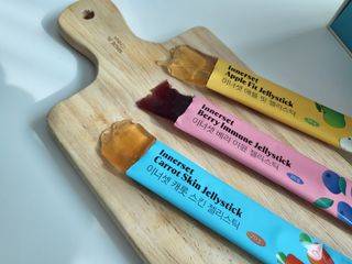 맛있게 골라먹는 이너셋 ABC젤리스틱 이너뷰티젤리 3종세트 15포X3박스 — 5점을 준 리뷰어가 2023년 4월 올린 사용 사진