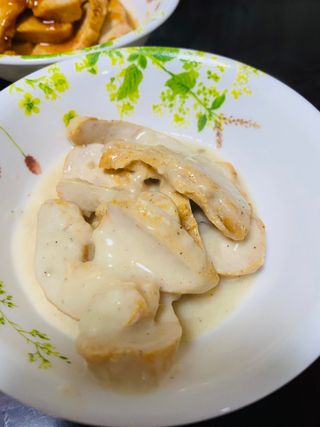 굽네몰 [굽네] 소스가 맛있는 닭가슴살 슬라이스 4종 — 5점을 준 리뷰어가 2021년 4월 올린 사용 사진
