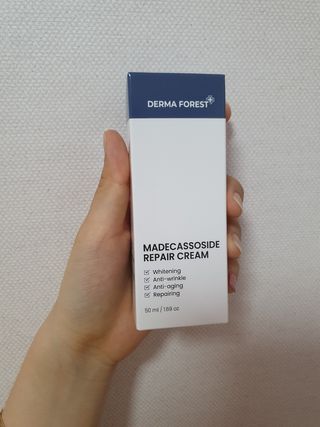 더마포레스트 마데카소사이드 리페어 크림 / 캐비아추출물 병풀추출물 시카케어 미백 주름개선 — 5점을 준 리뷰어가 2021년 7월 올린 사용 사진
