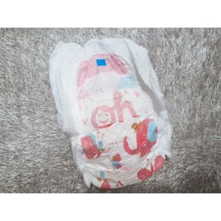 킨도 프리미엄 에어드라이v2 팬티형 기저귀 — 5점을 준 리뷰어가 2021년 6월 올린 사용 사진