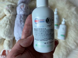 mom e 맘이 내추럴 베이비 케어 샴푸앤바스+로션 — 5점을 준 리뷰어가 2021년 1월 올린 사용 사진