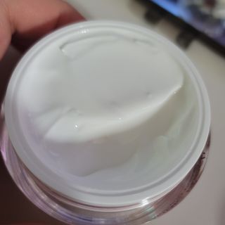 랑스레 매직피치 화이트닝 파워 화이트닝크림 — 5점을 준 리뷰어가 2021년 4월 올린 사용 사진